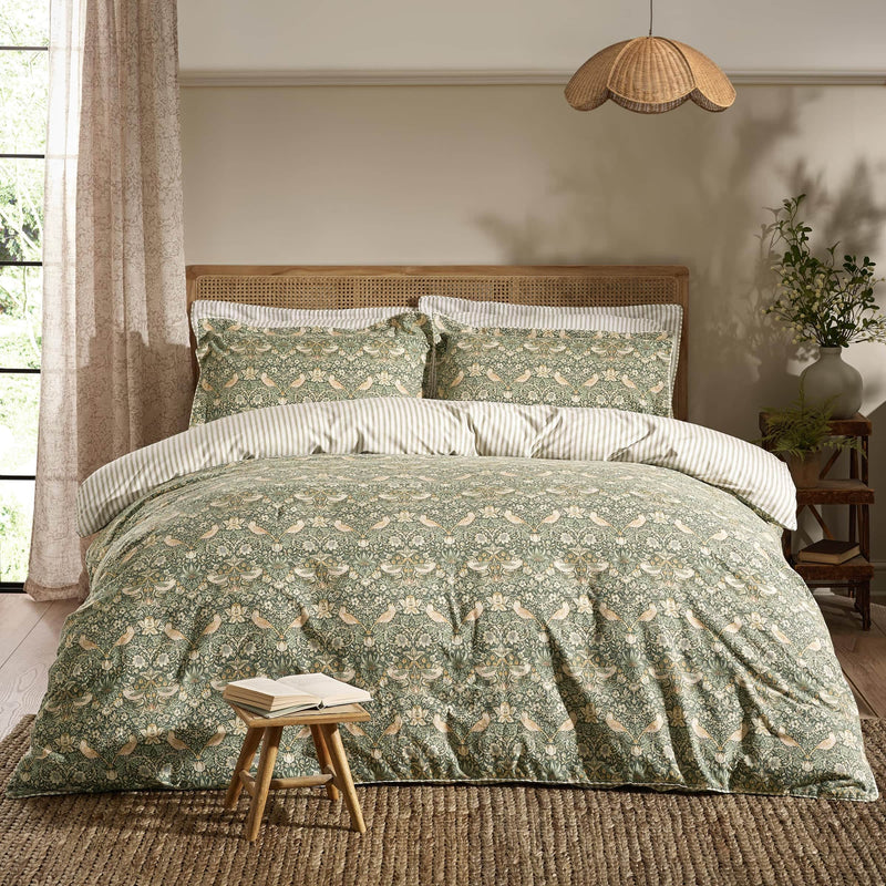 STRAWBERRY THIEF DUVET COVER SET by William Morris at Home