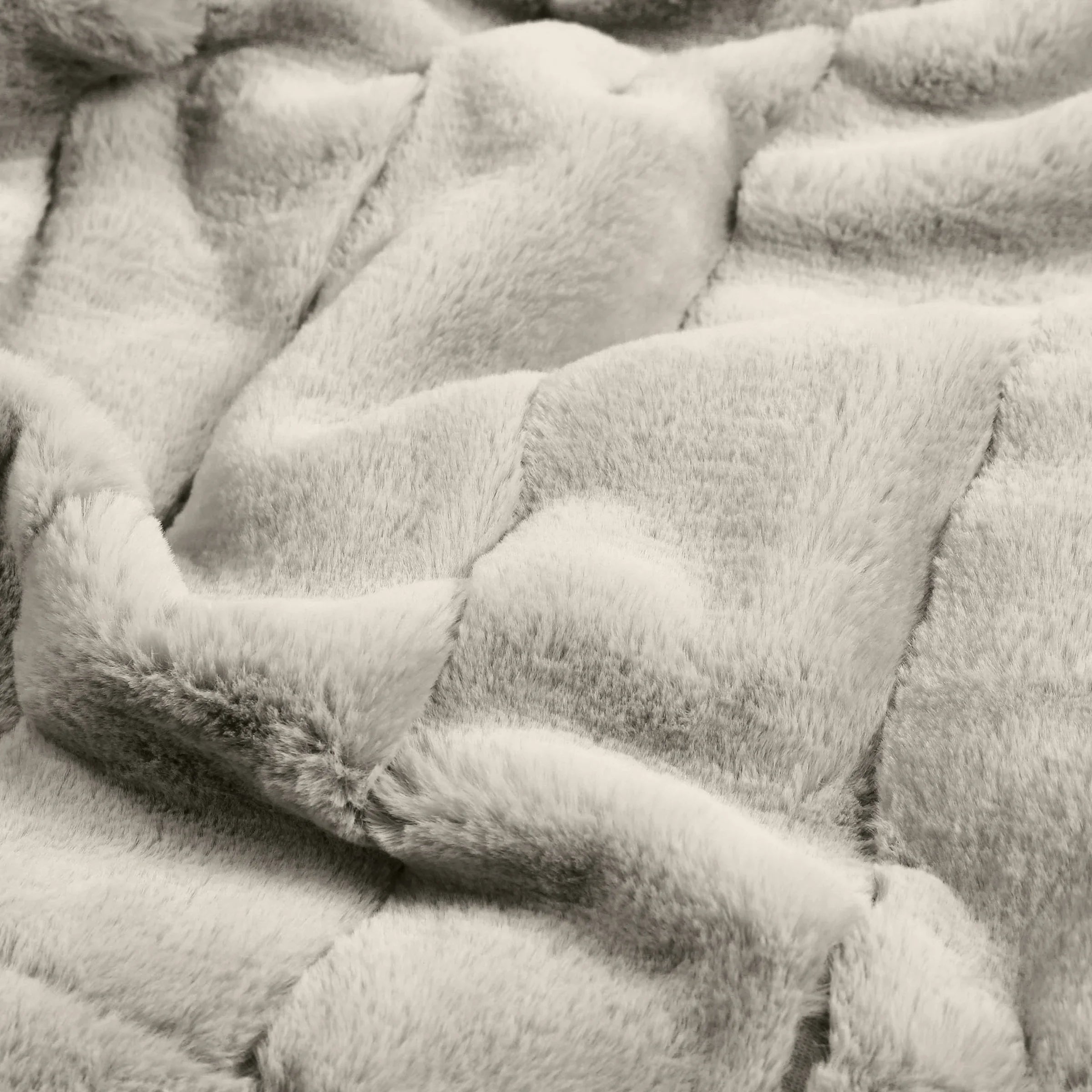Paoletti (Riva Home) Bedspread/Throw Empress Super Soft Faux Fur Throw by Paoletti