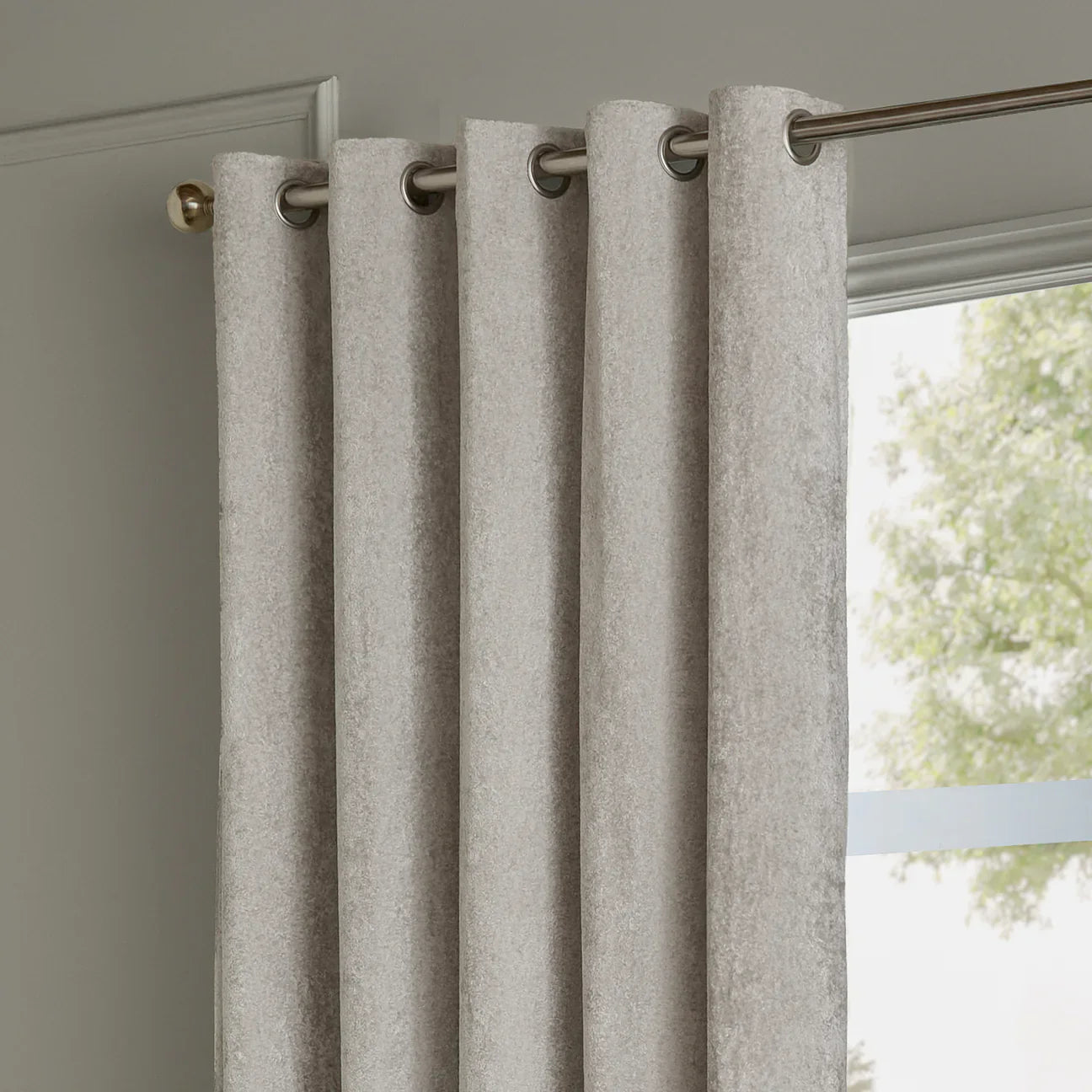 Paoletti (Riva Home) Curtains LUSTRE VELVET FULLY LINED EYELET CURTAINS SILVER
by Paoletti