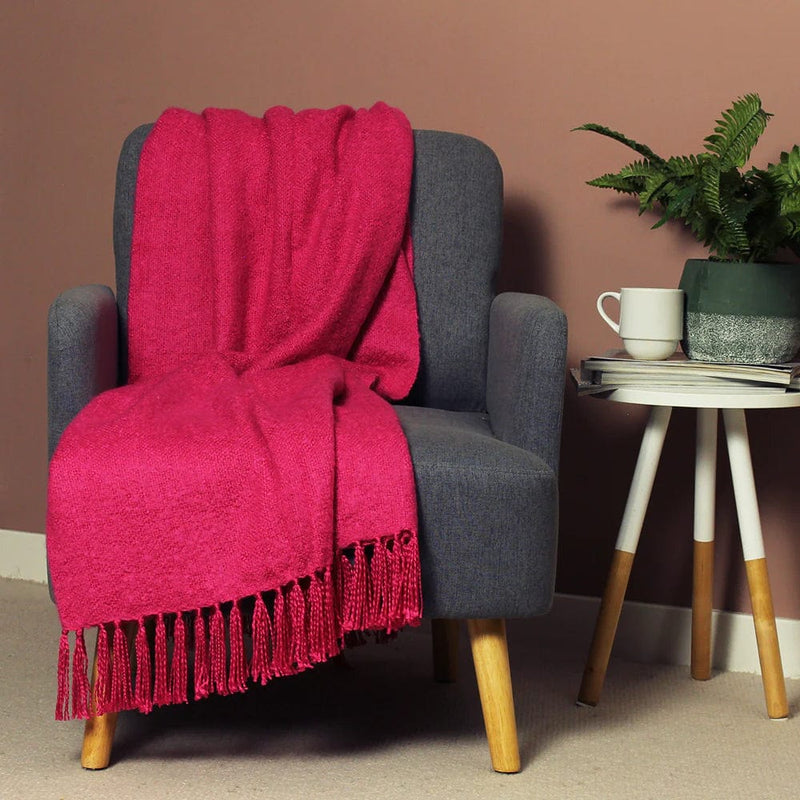 Essentials Chiltern Tasselled Throw - Fuchsia