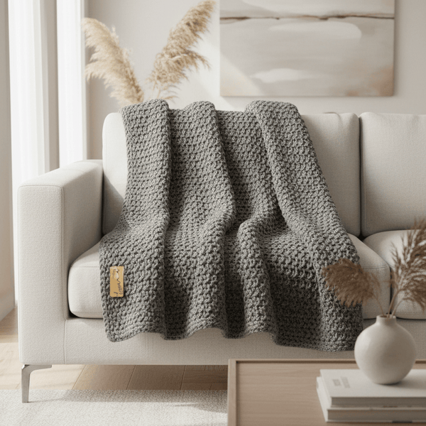 WOOL BLEND RIBBED GREY/BROWN THROW by Essentials