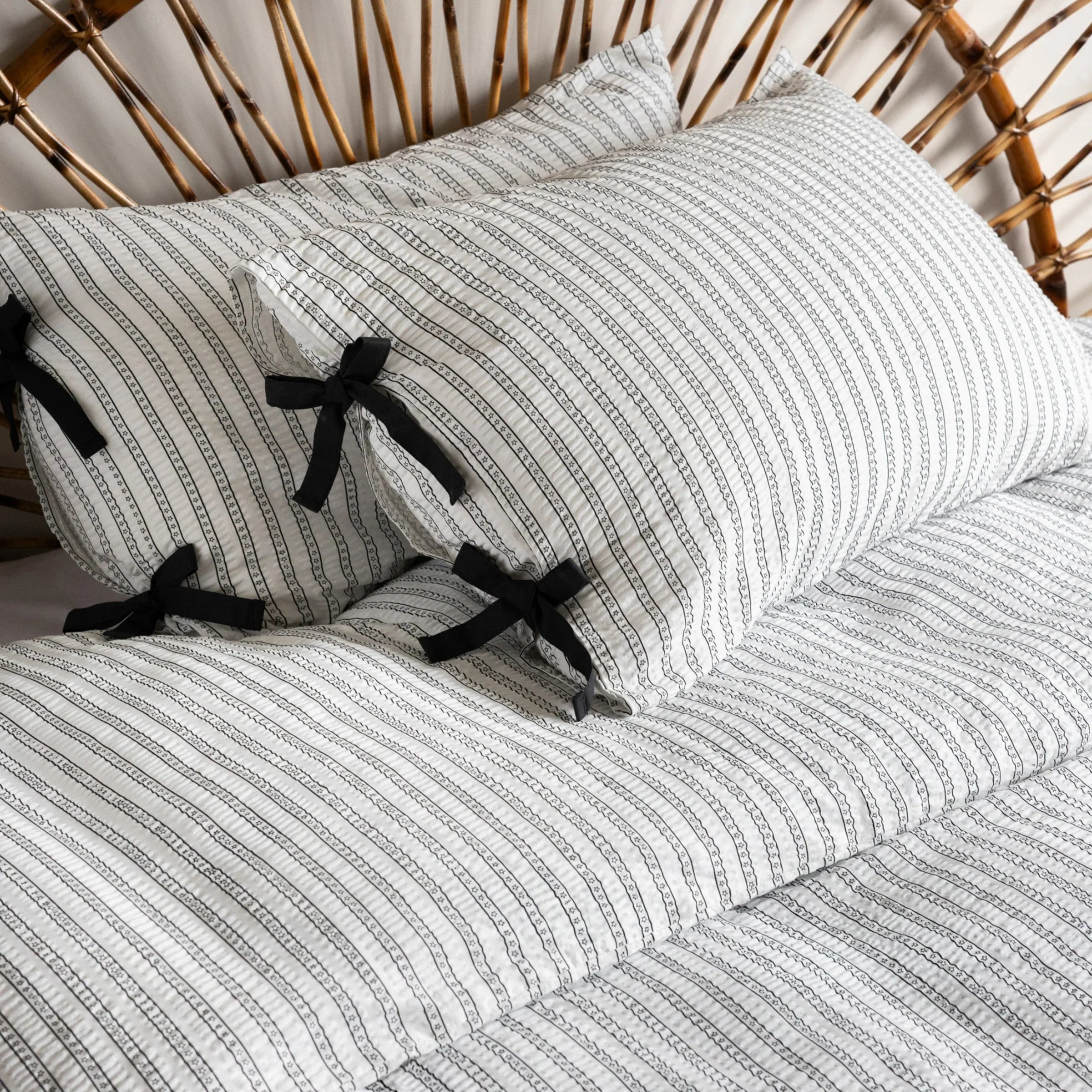 Rockett St George (Riva Home) Duvet Cover set STARSTRUCK STRIPE PRINTED DUVET COVER SET – MONOCHROME by Rockett St George