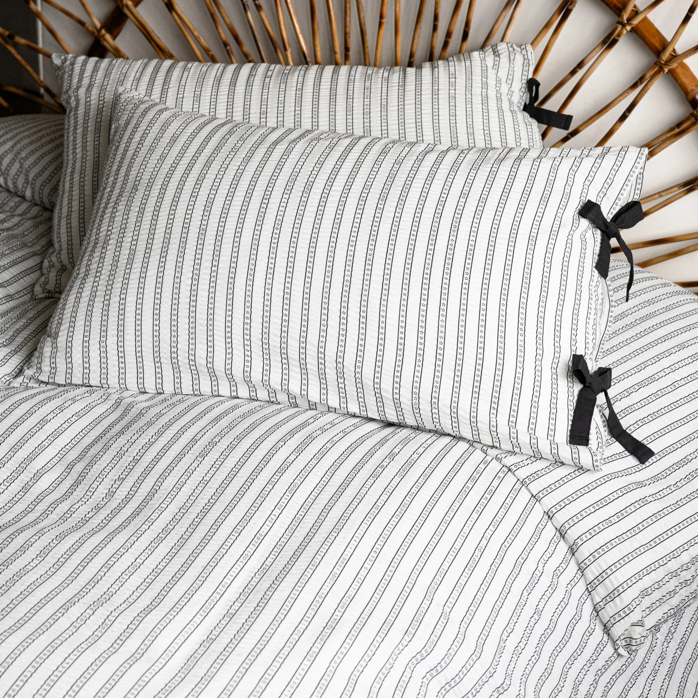 Rockett St George (Riva Home) Duvet Cover set STARSTRUCK STRIPE PRINTED DUVET COVER SET – MONOCHROME by Rockett St George