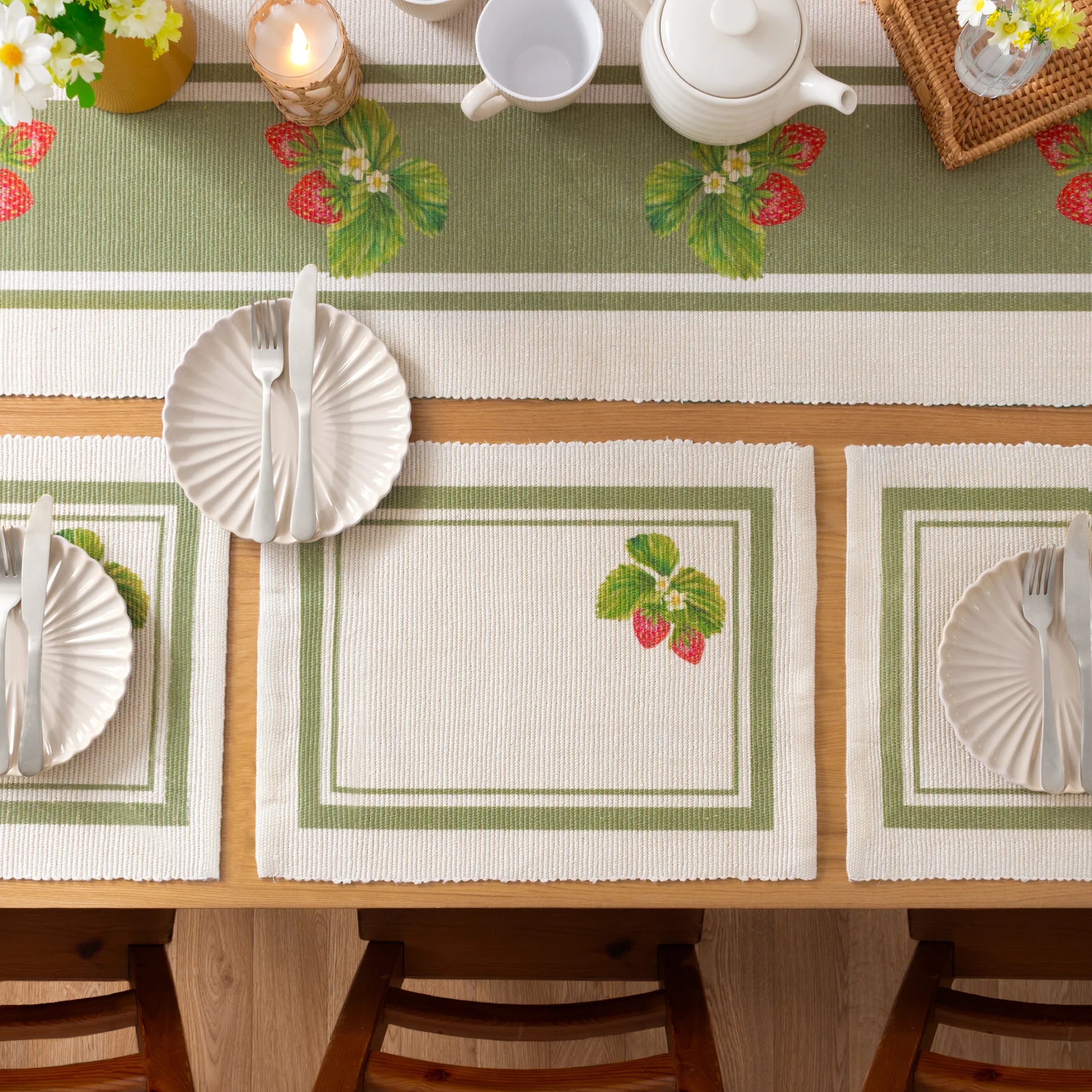 Voyage Maison (Riva Home) Door stop STRAWBERRY SET OF 4 PLACEMATS by Furn