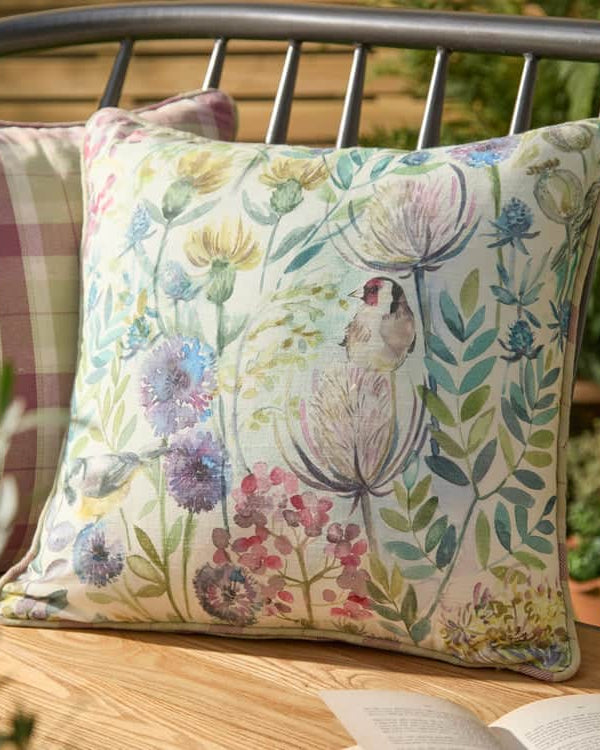 MORNING CHORUS OUTDOOR REVERSIBLE CUSHION by Voyage Maison