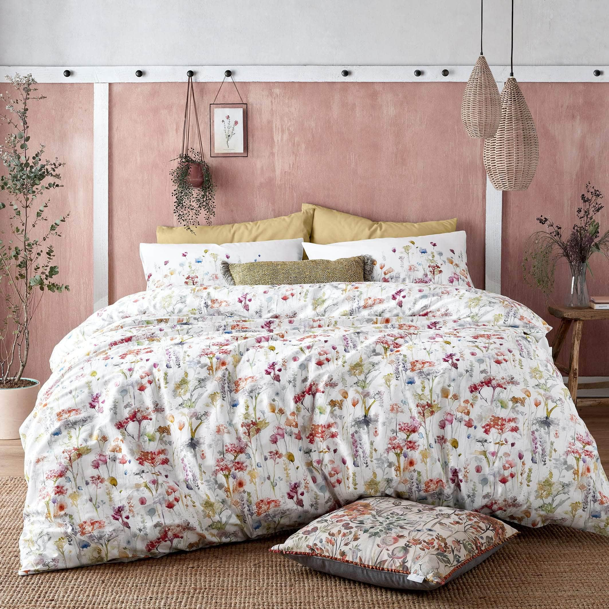 Voyage Maison (Riva Home) Voyage Maison Bedspread Double Duvet set Ilinizas Floral Multi Double Bedding set by Voyage Maison