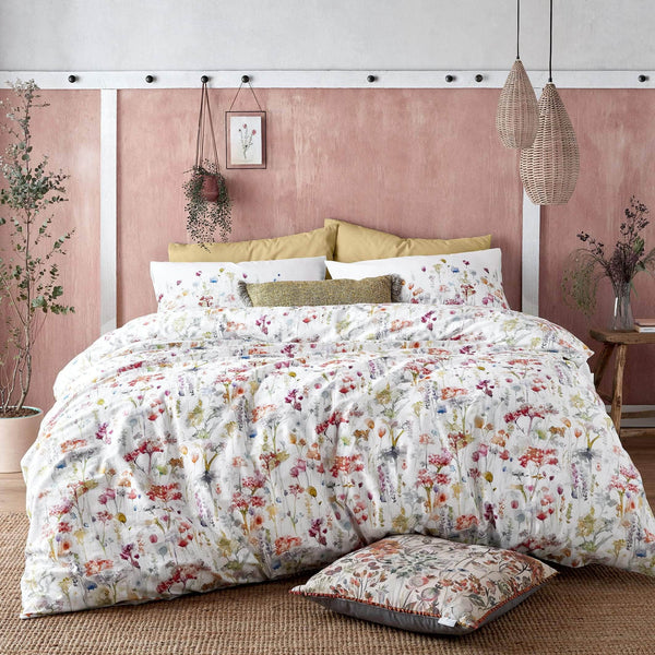 Voyage Maison Ilinizas Floral Multi Double Bedding set