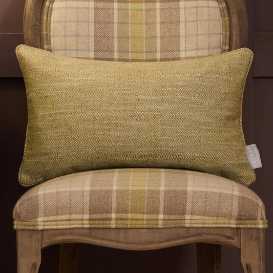 Voyage Maison (Riva Home) Voyage Maison Cushion Voyage Maison Jedburgh Textured Woven Rectangular Cushion Meadow