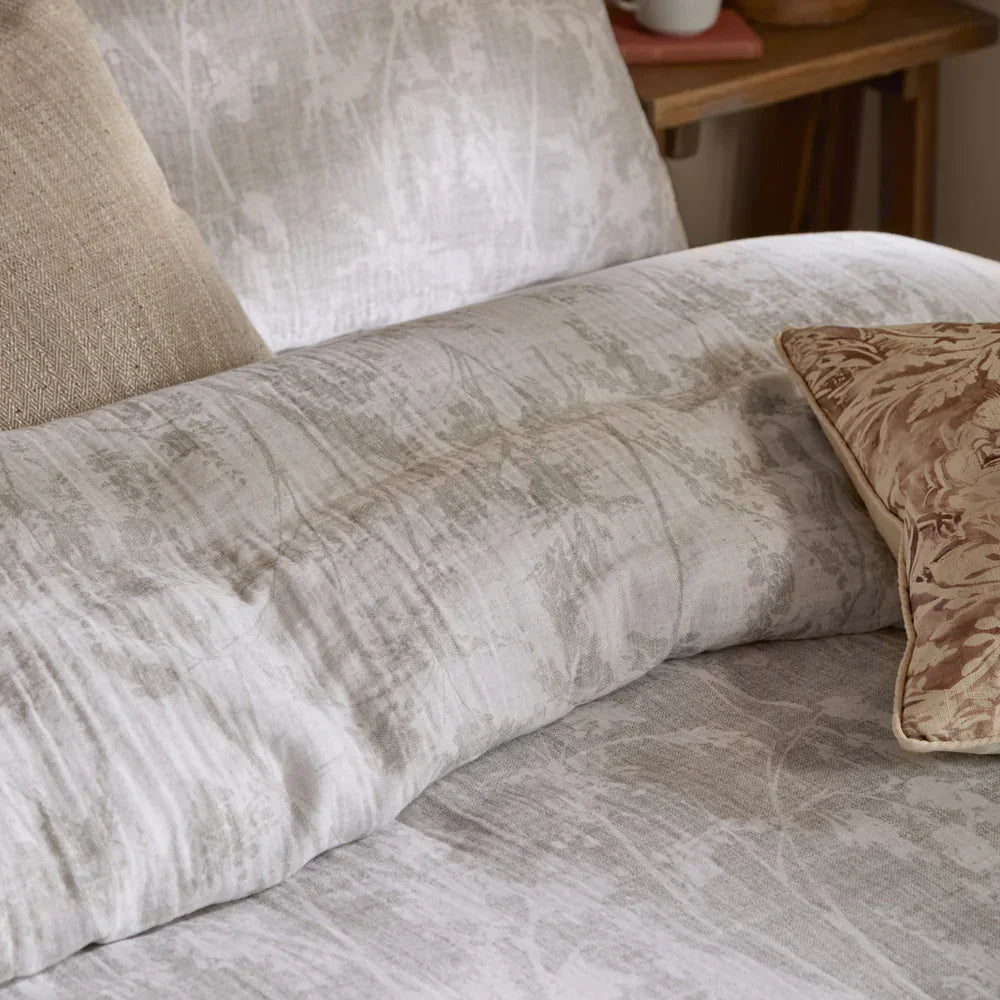 Voyage Maison (Riva Home) Voyage Maison Duvet Cover set Braeflower Reversible 100% Cotton Muslin Duvet Cover Set Natural by Voyage Maison