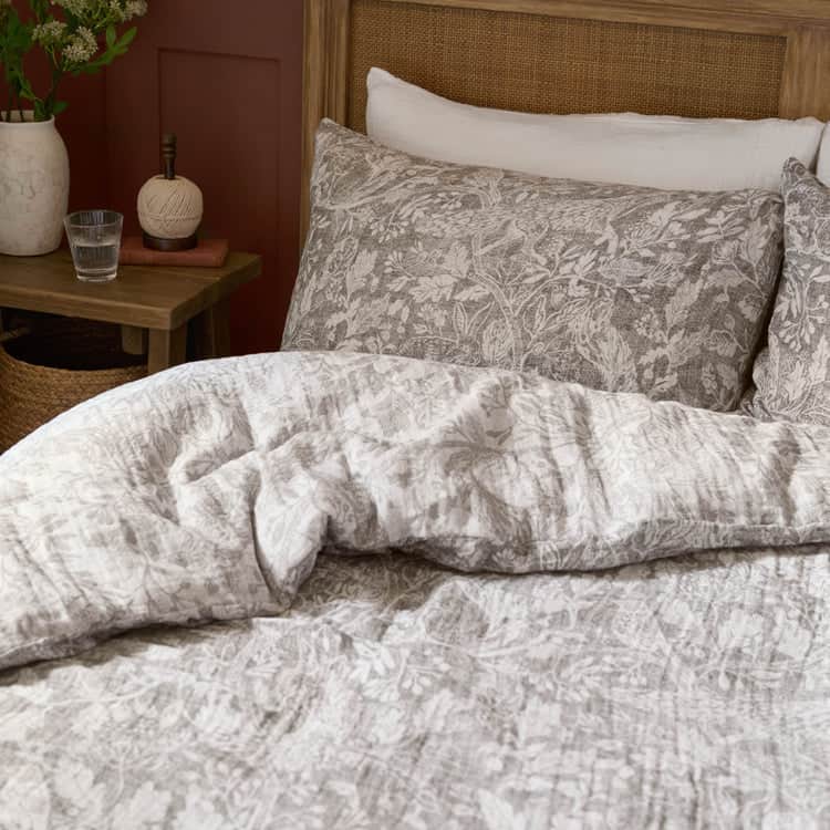 CADEMUIR REVERSIBLE 100% COTTON MUSLIN DUVET COVER SET NUT by Voyage Maison