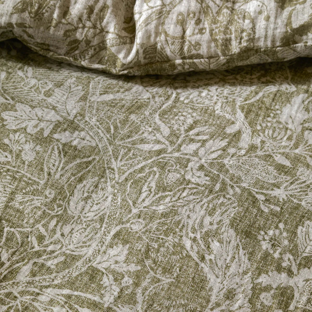 Voyage Maison (Riva Home) Voyage Maison Duvet Cover set CADEMUIR REVERSIBLE 100% COTTON MUSLIN DUVET COVER SET SAGE by Voyage Maison