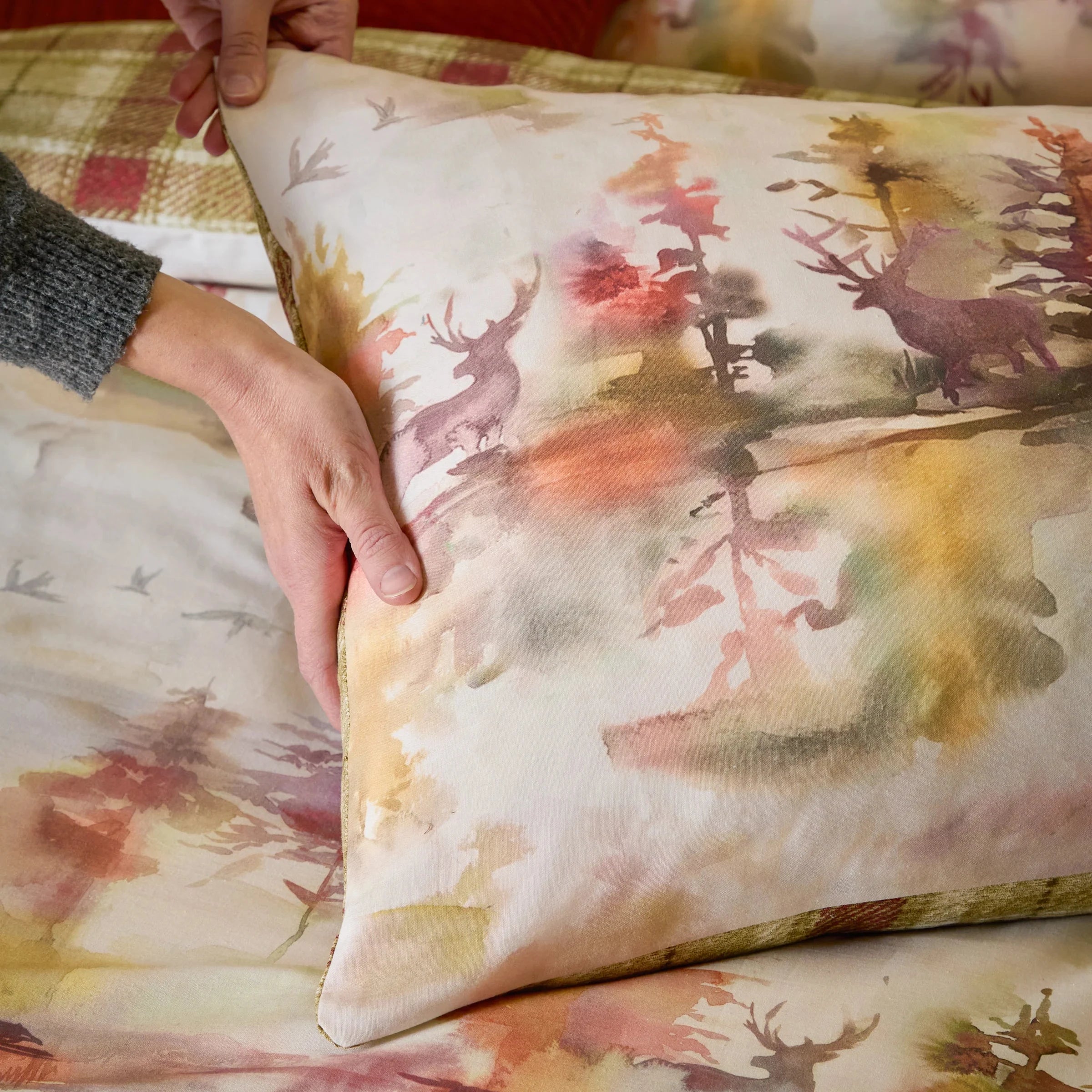 Voyage Maison (Riva Home) Voyage Maison Duvet Cover set Wilderness 100% Cotton Reversible Duvet Cover Set Plum by Voyage Maison