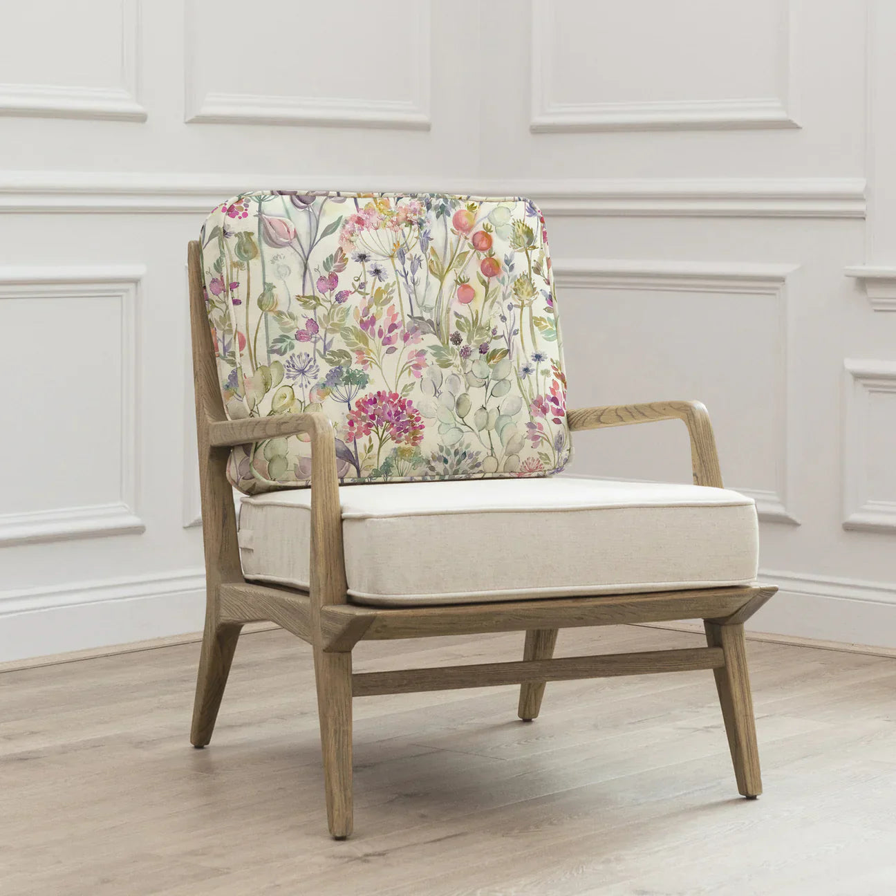 Voyage Maison (Riva Home) Voyage Maison Furniture Idris Chair — Country Hedgerow Lotus by Voyage Maison