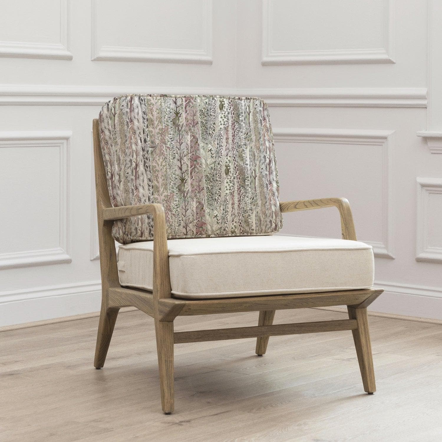 Voyage Maison (Riva Home) Voyage Maison Furniture Voyage Maison Idris Chair in Whimsical Tale Willow