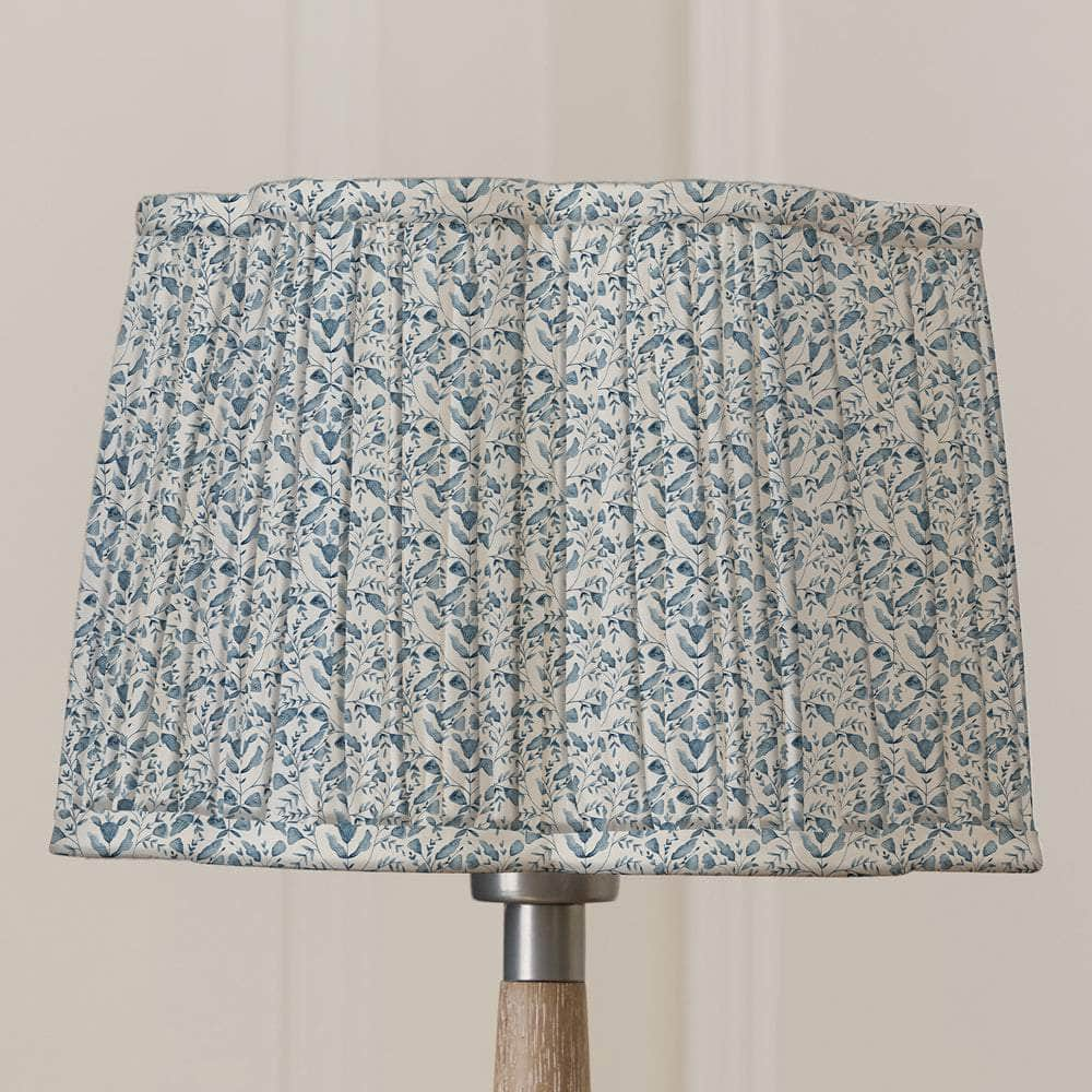 Voyage Maison (Riva Home) Voyage Maison Hand Rolled Shade Voyage Maison Juna Pleated Scalloped Lamp