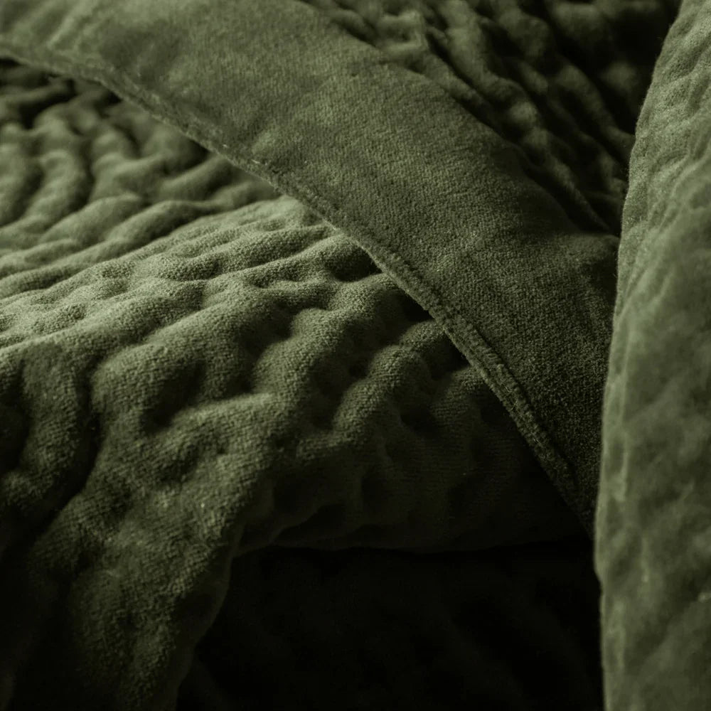 Voyage Maison (Riva Home) Voyage Maison Throw HAZE VELVET QUILTED THROW by ADDITIONS (Voyage Maison)
