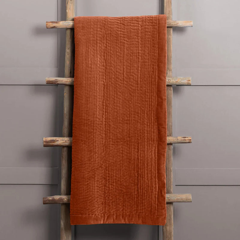 HAZE VELVET QUILTED THROW by ADDITIONS (Voyage Maison)