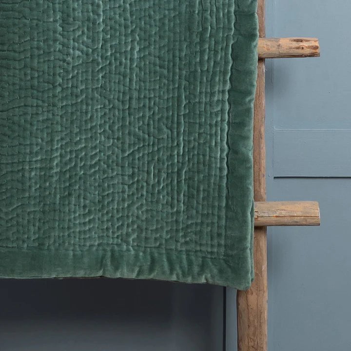 Voyage Maison (Riva Home) Voyage Maison Throw Voyage Maison Haze Velvet Quilted Throw Seafoam -140x220cm