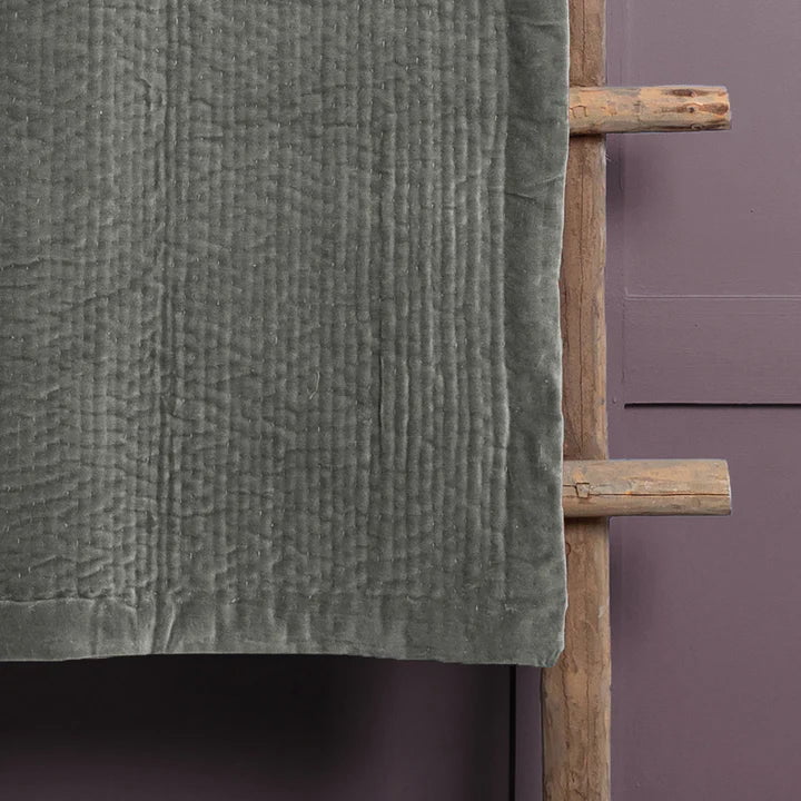 Voyage Maison (Riva Home) Voyage Maison Throw Voyage Maison Haze Velvet Quilted Throw Steel -140x220cm