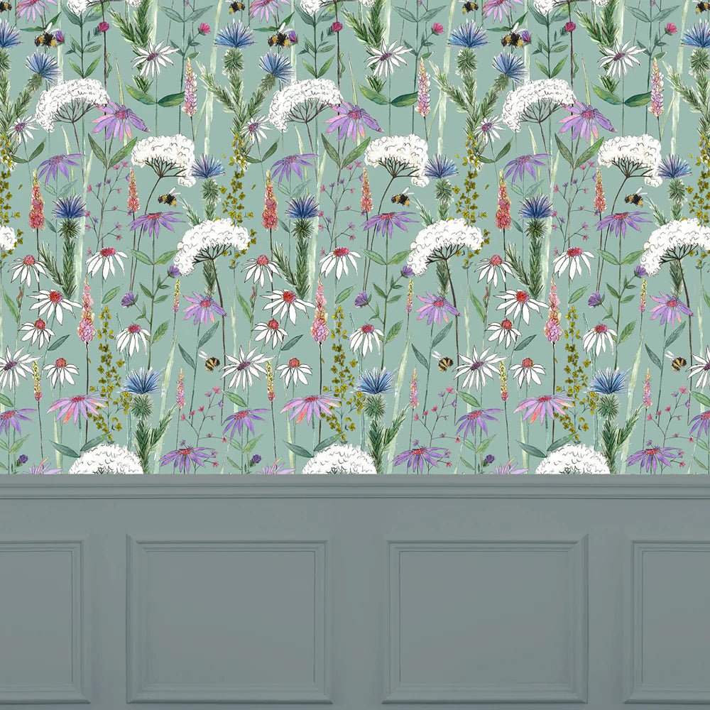 Voyage Maison (Riva Home) Voyage Maison Wallpaper Animals HERMIONE 1.4M WIDE WIDTH WALLPAPER (BY THE METRE) in Verde