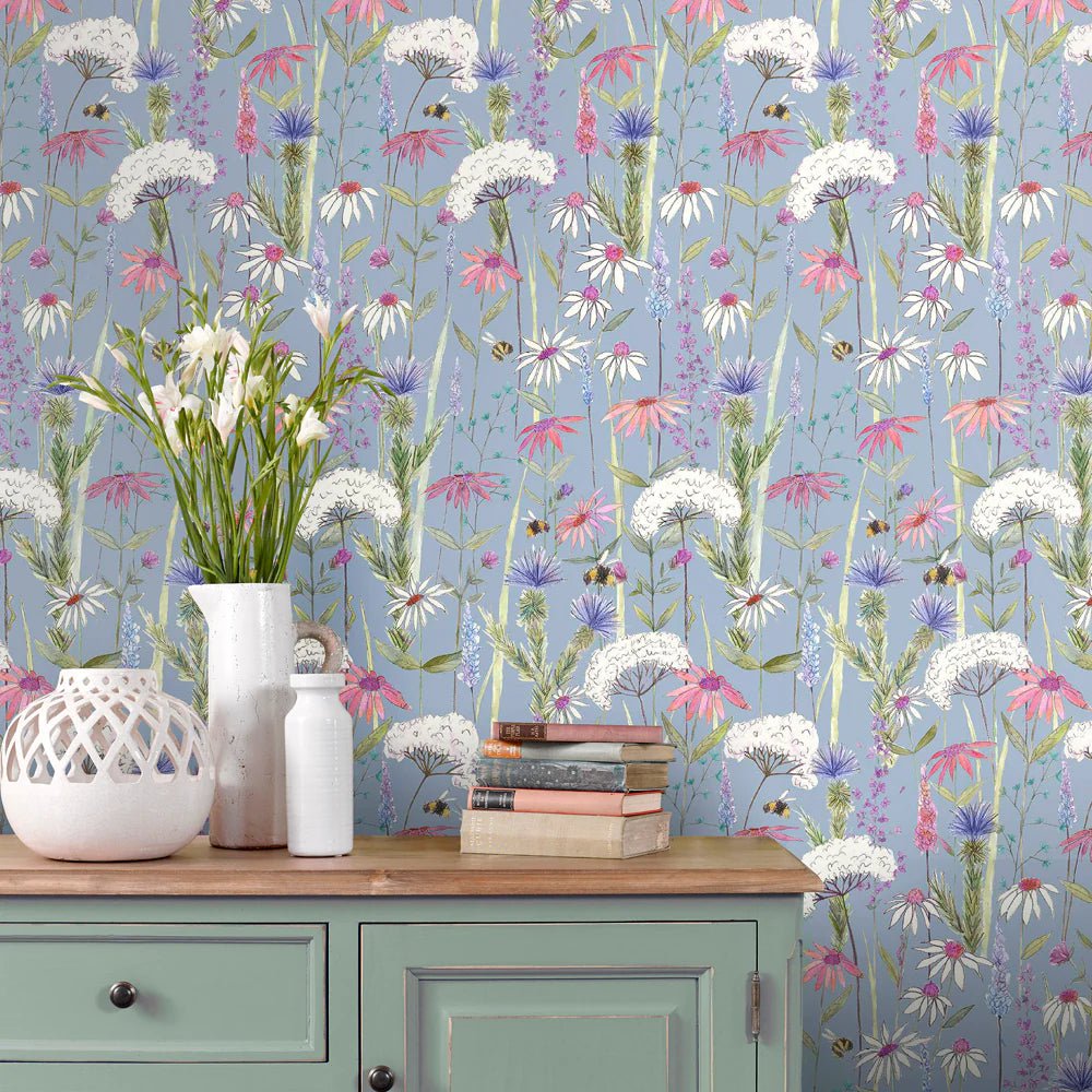 Voyage Maison Voyage Maison Wallpaper Animals HERMIONE 1.4M WIDE WIDTH WALLPAPER (BY THE METRE) in Bluebell