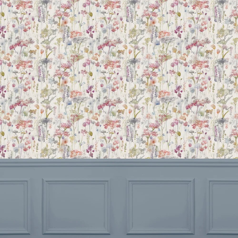 Voyage Maison Voyage Maison Wallpaper Animals Ilinizas 1.4m Wide Width Wallpaper (By The Metre) in Poppy