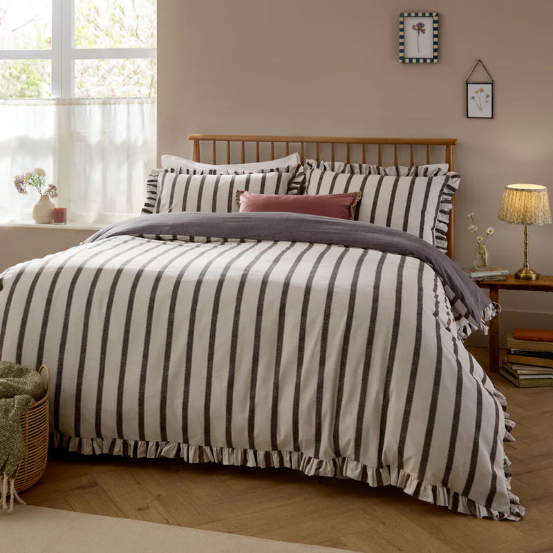 CONNIE STRIPED RUFFLE DUVET COVER SET by Wylder