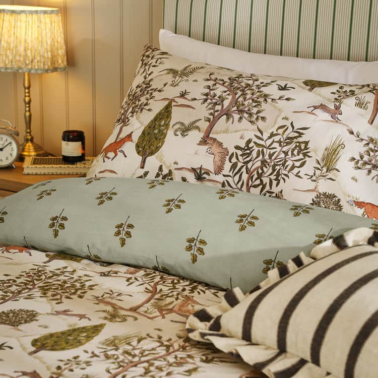 FABLE PRINTED REVERSIBLE DUVET COVER SET WILLOW GREEN by Wylder