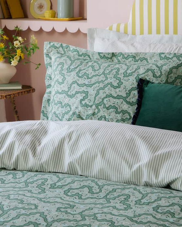 BRIANNA FLORAL 100% COTTON DUVET COVER SET by Wylder