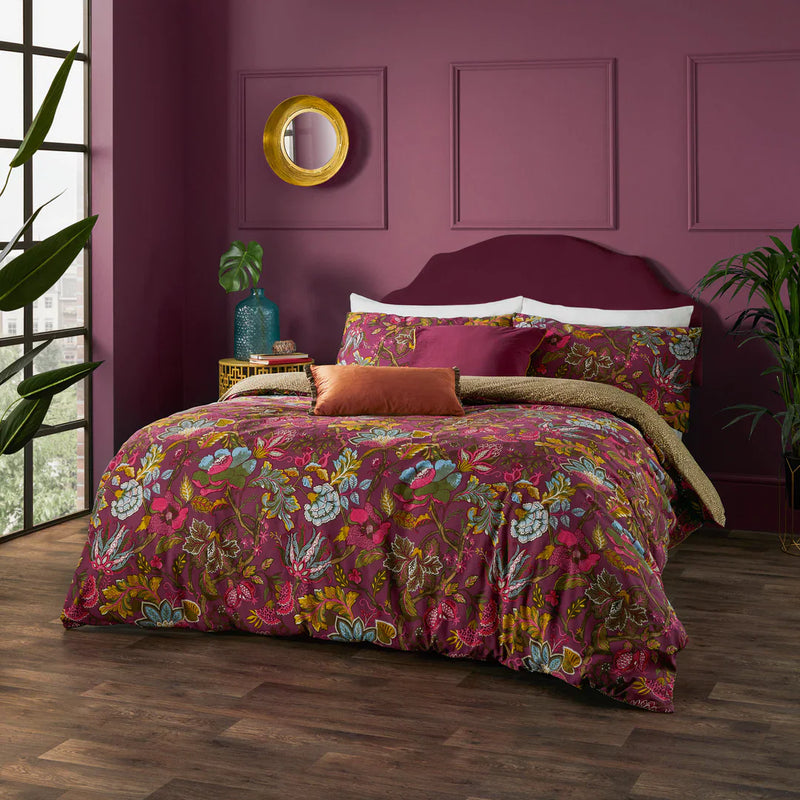VIRANAI EXOTIC FLORAL DUVET COVER SET by Wylder