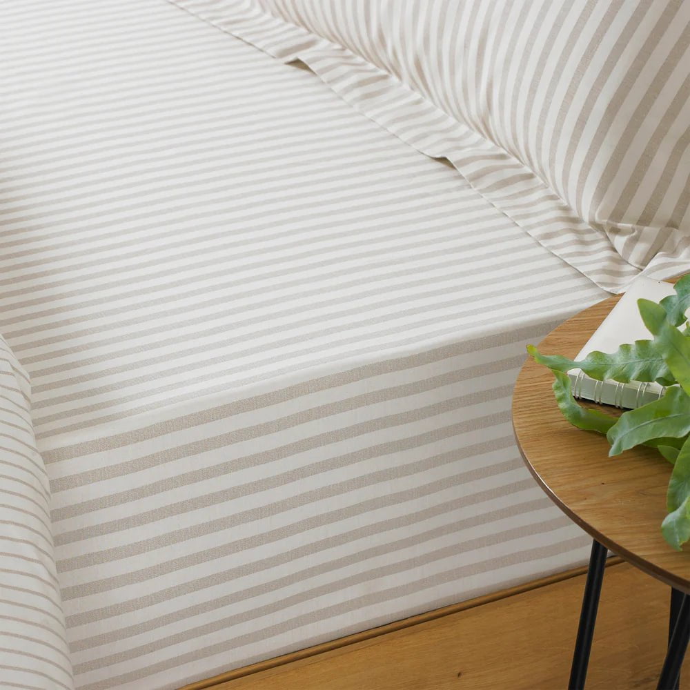 Yard Bedspread Hebden Striped Fitted Bed Sheet in Natural