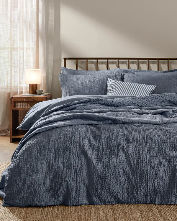 HEBDEN RELAXED SEERSUCKER DUVET COVER SET by Yard